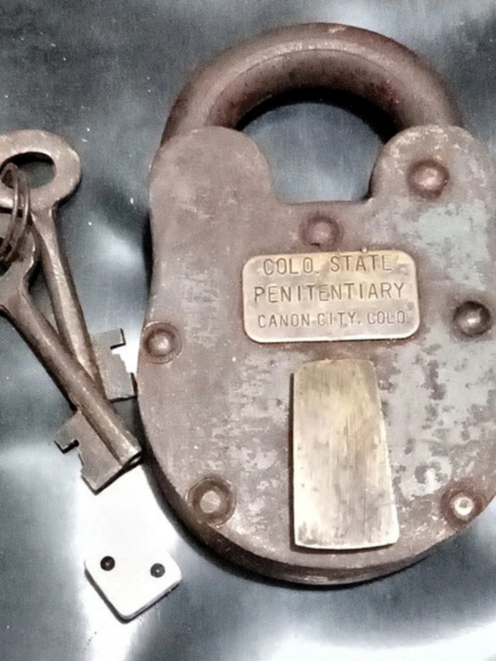 Colorado State Penitentiary Antique Heavy Padlock with Keys